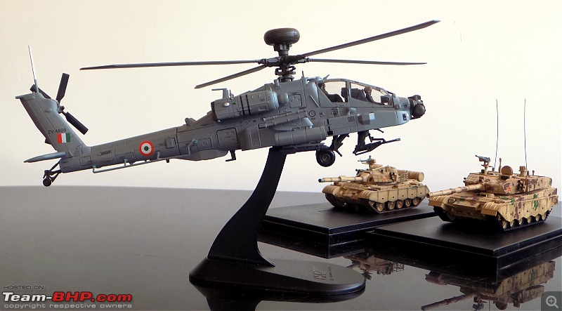 Scale Models - Aircraft, Battle Tanks & Ships-apachet_6.jpg