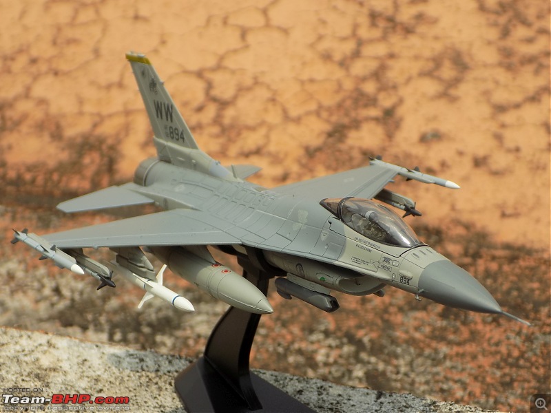 Scale Models - Aircraft, Battle Tanks & Ships-f16_ab_3.jpg