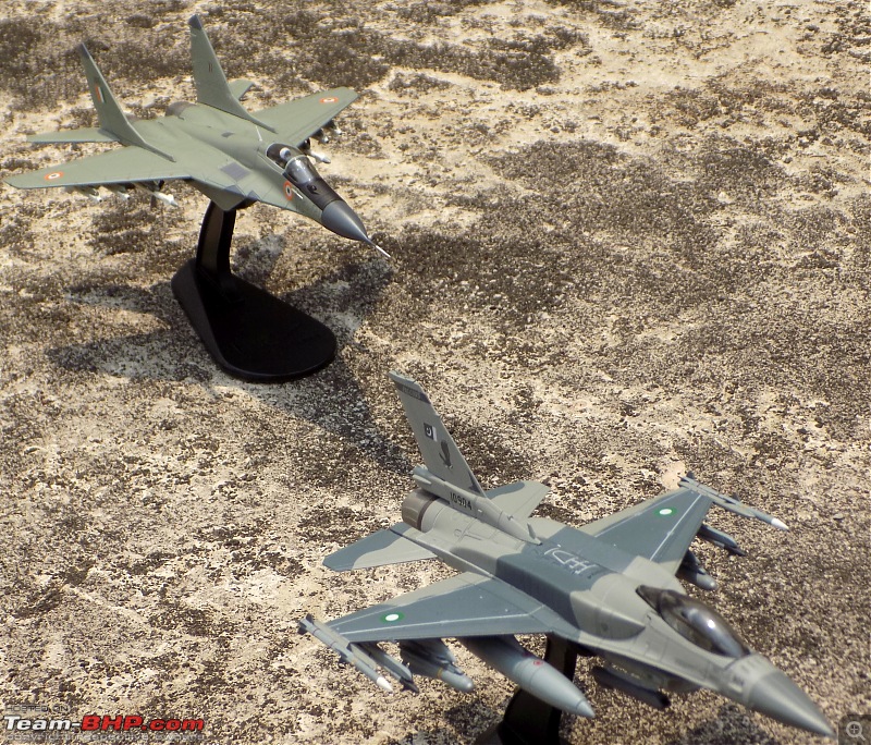 Scale Models - Aircraft, Battle Tanks & Ships-df_15.jpg