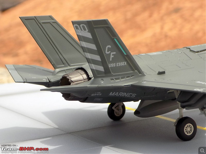 Scale Models - Aircraft, Battle Tanks & Ships-f35_8.jpg