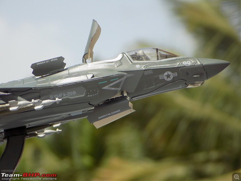 Scale Models - Aircraft, Battle Tanks & Ships-f35_vtol_16.jpg