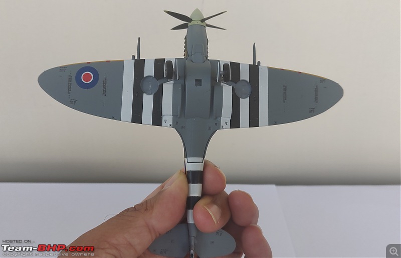 Scale Models - Aircraft, Battle Tanks & Ships-spitfire-e.jpg