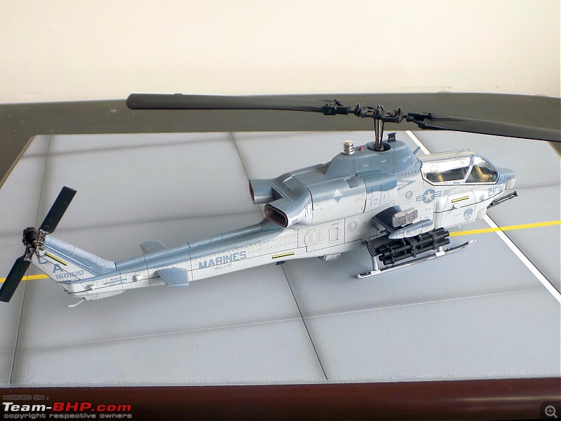 Scale Models - Aircraft, Battle Tanks & Ships-ah1w_7.jpg