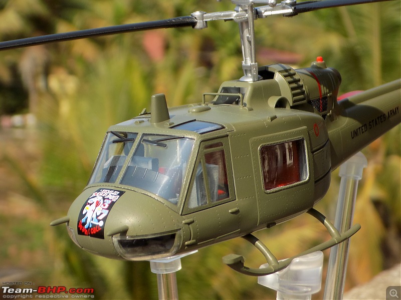 Scale Models - Aircraft, Battle Tanks & Ships-uh1_8.jpg