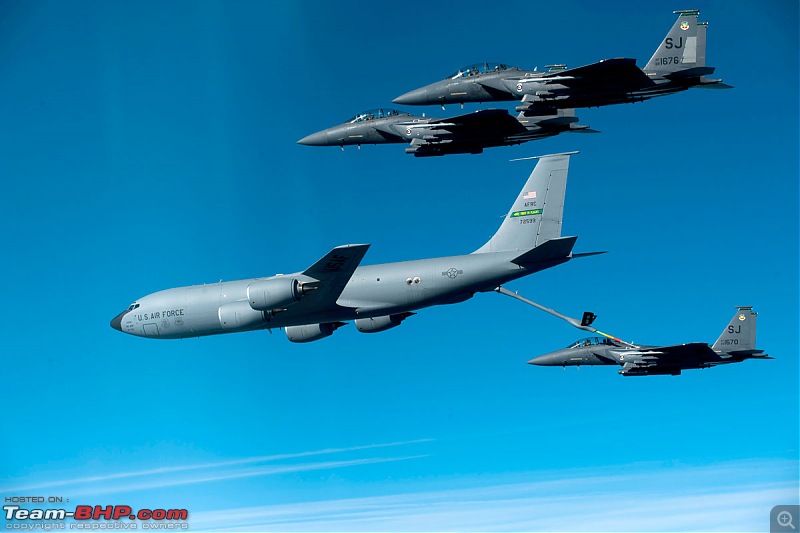 Scale Models - Aircraft, Battle Tanks & Ships-kc135_refuelling.jpg