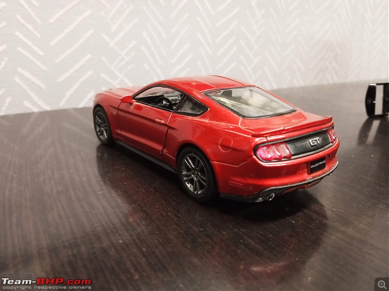 Your favourite automotive gifts-gift-mustang-2.jpg