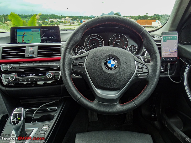 Where do you "park" your smartphone while driving?-dsc047792.jpg