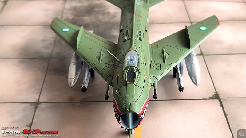 Scale Models - Aircraft, Battle Tanks & Ships-f6_cl_1.jpg