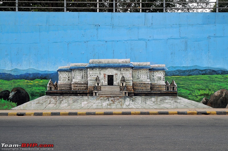 Bengaluru Wallpaintings - Errr Paintings on Subways, Flyover Pillars-4218310260_68388f2f83_o.jpg