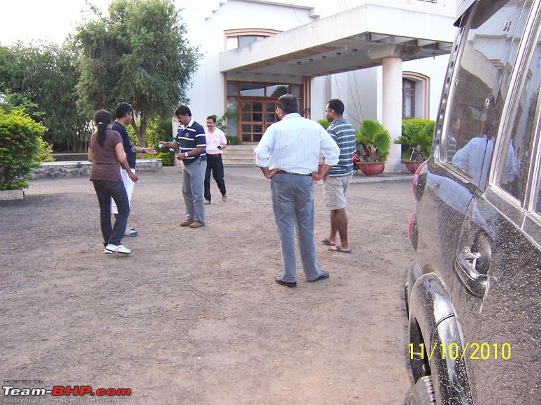 All T-BHP Scorpio Owners with Pics of their SUV-3-lunch-break-baramati.jpg