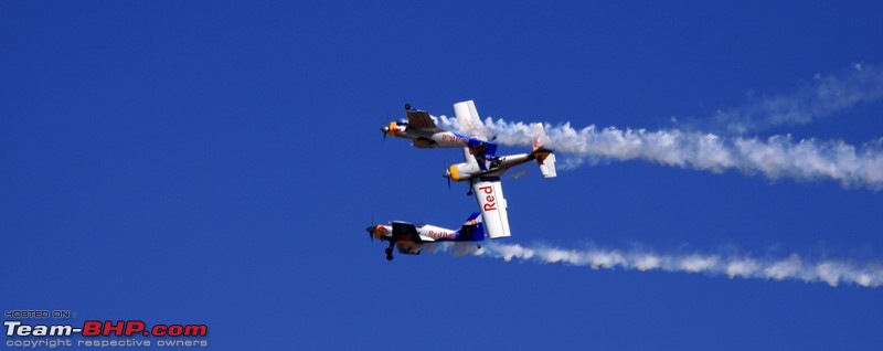 Aero India 2011 - Airshow in Bangalore-red-bulls-sequential-move-5.jpg