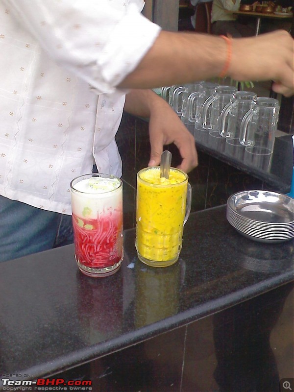 A Guide: Eating out in Hyderabad/Secunderabad/Cyberabad-faluda-1.jpg