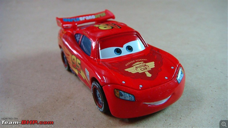 The Scale Model Thread-514.-lightning-mcqueen-cars-2-2011.jpg