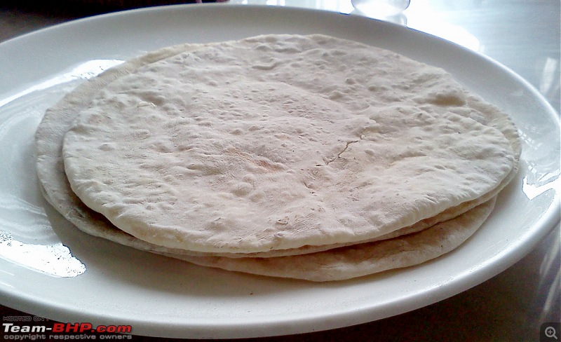 A Guide: Eating out in Hyderabad/Secunderabad/Cyberabad-pita.jpg.jpg