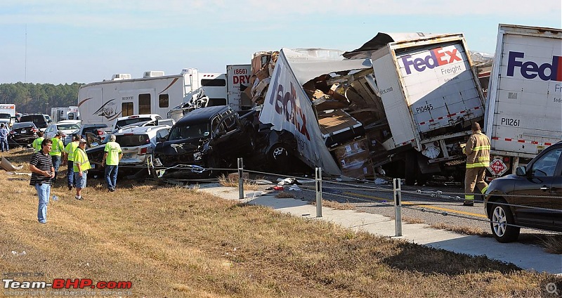 Major pileup on Texas highway, record 100+ vehicles involved-texas_pileup.jpg