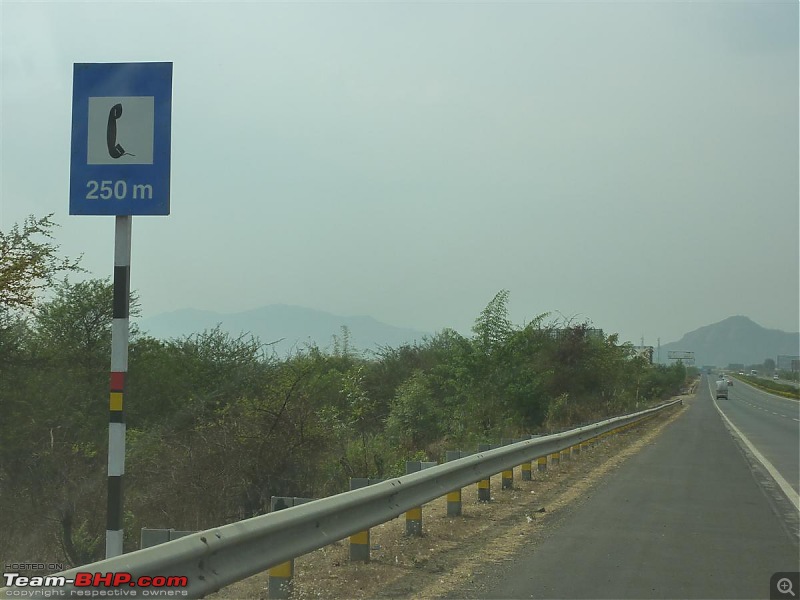 Mumbai Pune Expressway - Assistance Measures-p1150599.jpg