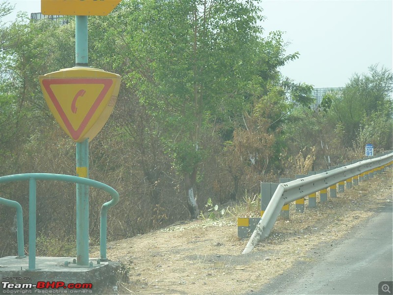 Mumbai Pune Expressway - Assistance Measures-p1150602.jpg