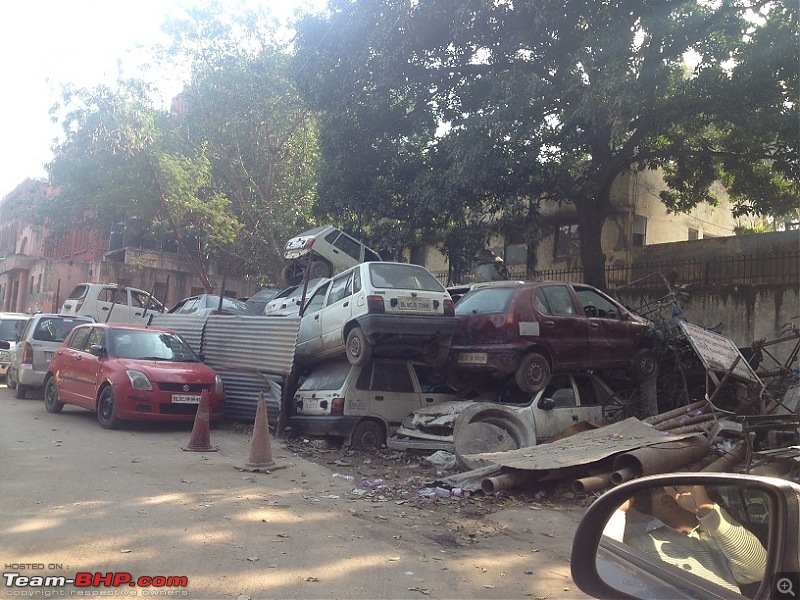 Vehicle pile-up at Police Stations in India-pile-upphoto-1.jpg