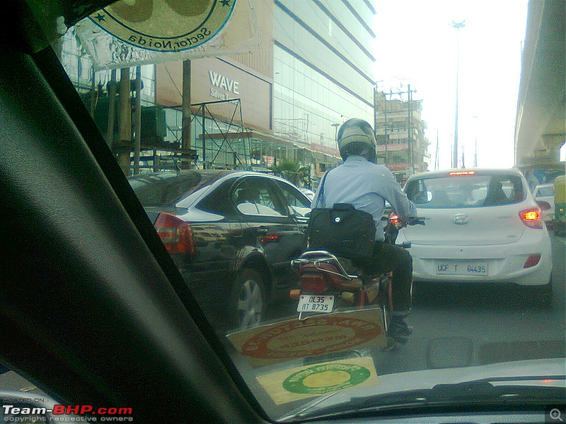 Street Parking: Obstructing traffic & reducing our driving space-photo0867.jpg