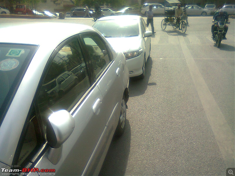 Street Parking: Obstructing traffic & reducing our driving space-photo0894.jpg