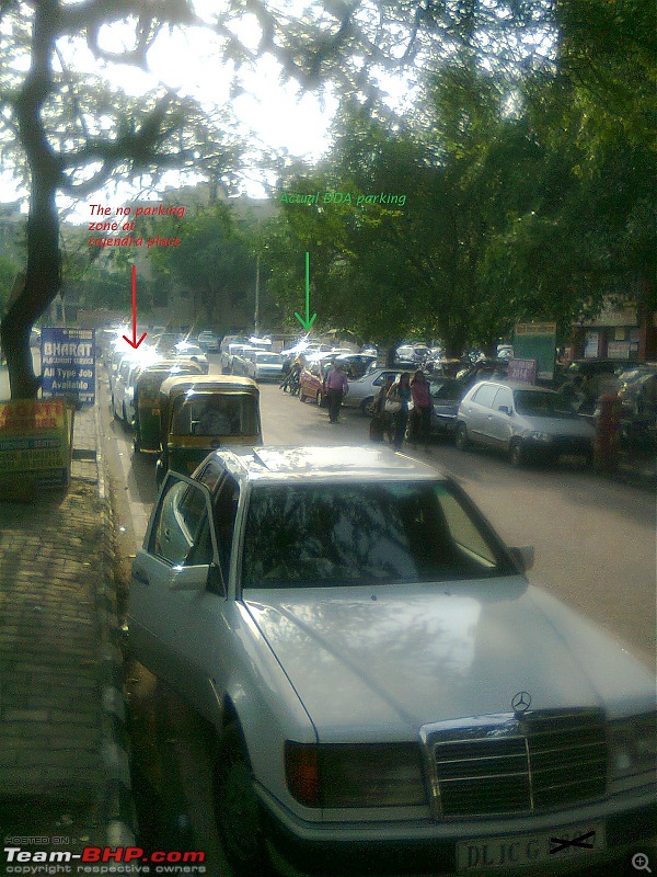 Street Parking: Obstructing traffic & reducing our driving space-photo1007.jpg