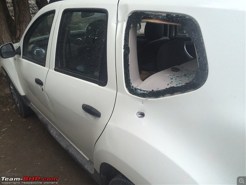 Car convoy attacked in Ladakh by taxi mafia!-img_4079.jpg
