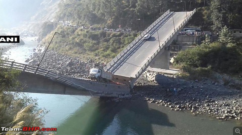 Pic: Bridge collapses in Himachal Pradesh-159979.jpg