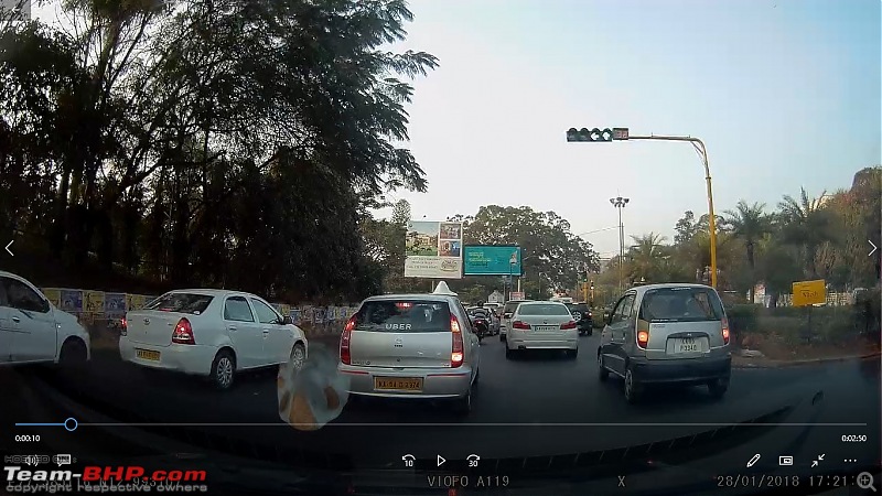 Rants on Bangalore's traffic situation-signalwindsor.jpg