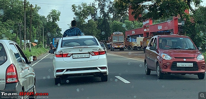 Dangerous Trend : Kids standing & sticking out of Sunroofs!-img_2813.jpg