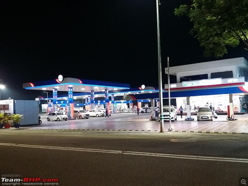 Unique, one of a kind petrol pumps in your travels-hpcl_sripuram1.jpg