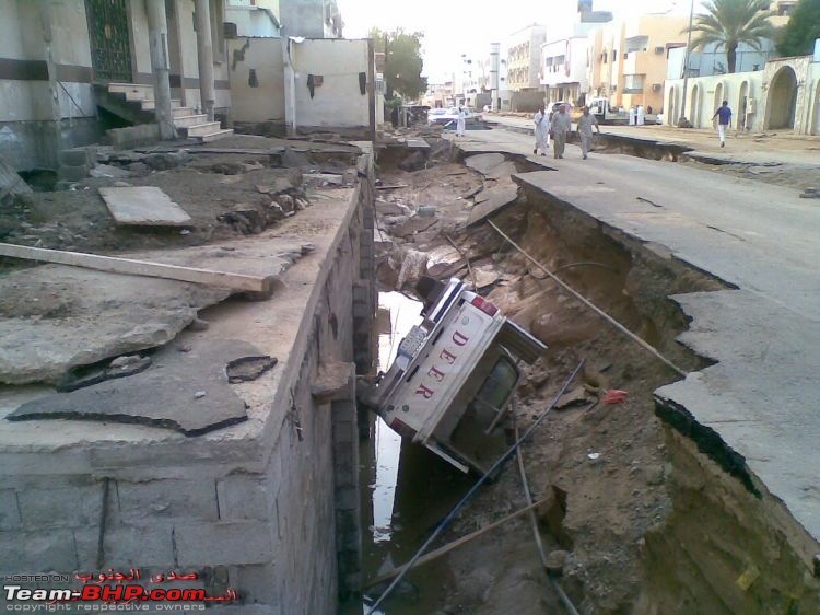 Flash Floods in Jeddah (25 November 2009)-12594100073.jpg