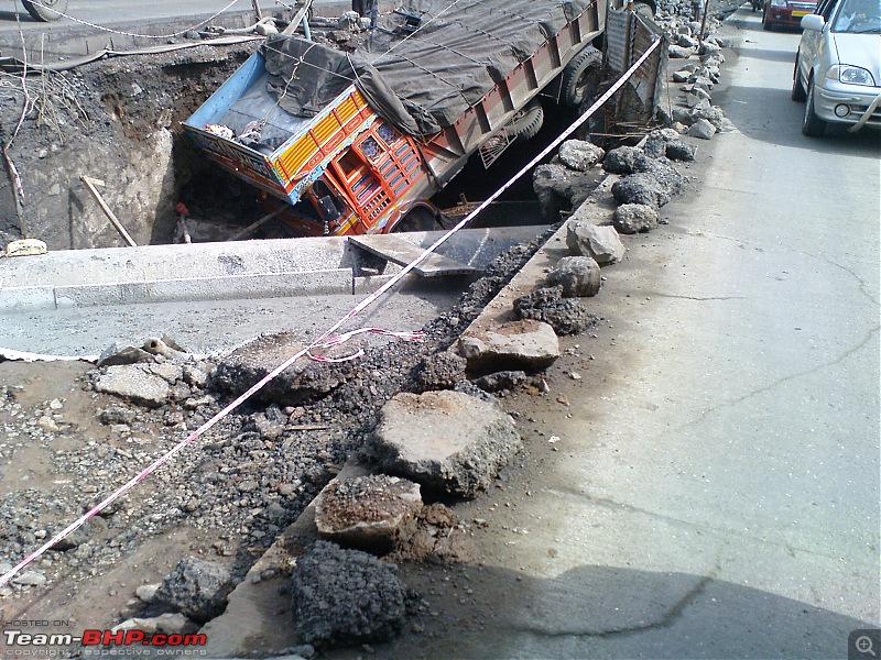 Another accident due to negligence of Authorities-dsc00003.jpg