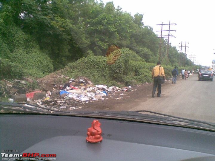 Hinjewadi Traffic Issues-303009_275365762488412_271459152879073_1023900_327544215_n.jpg