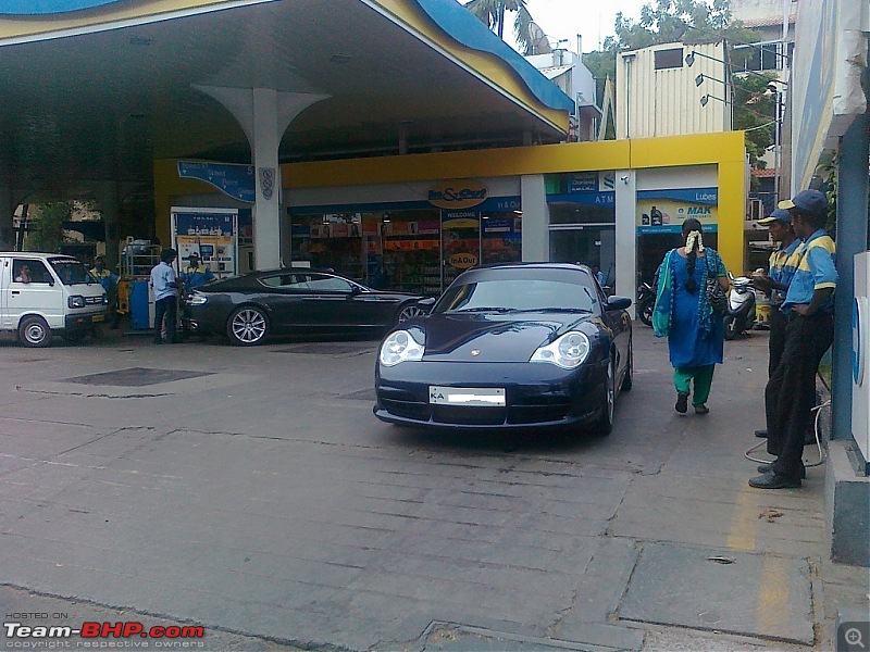 Supercars & Imports : Chennai-5thmay13_rapide_911_3.jpg