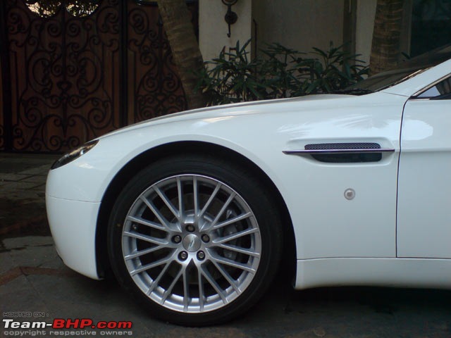 PICS: Aston Martin Vantage & Vanquish in India-aston1.jpg