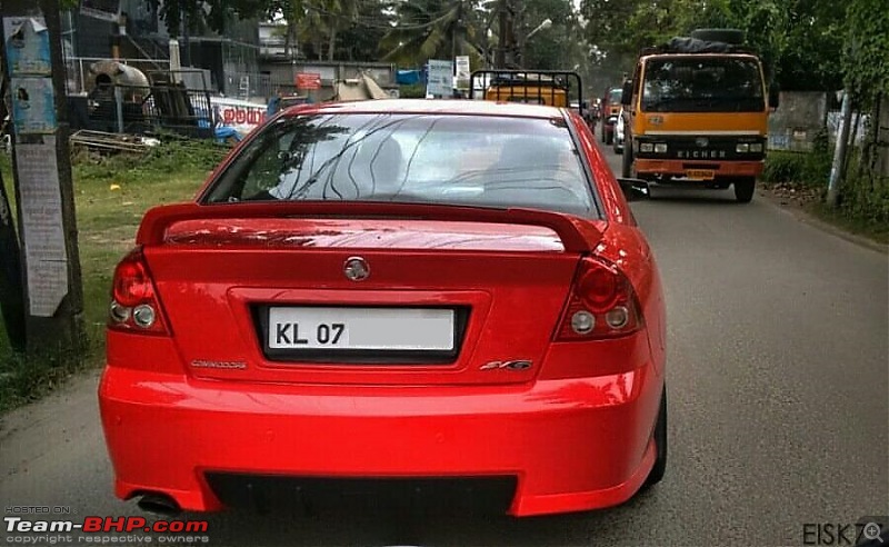 Supercars & Imports : Kerala-holden-commodore-sv6-2.jpg