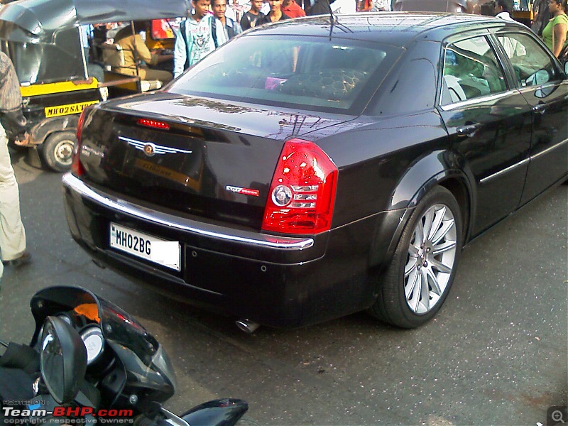 Pics: Chrysler 300C Hemi SRT8 in Mumbai-300c_rear.jpg