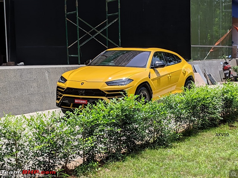 PICS & Report : Lamborghini Mumbai Showroom!-urus.jpg