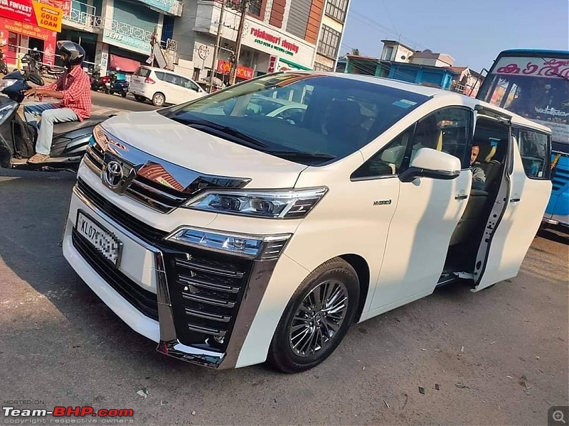 Supercars & Imports : Kerala-vellfire.jpg