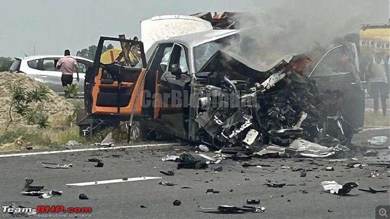 Supercar & Import Crashes in India-kubergrouprollsroycephantom8.jpg