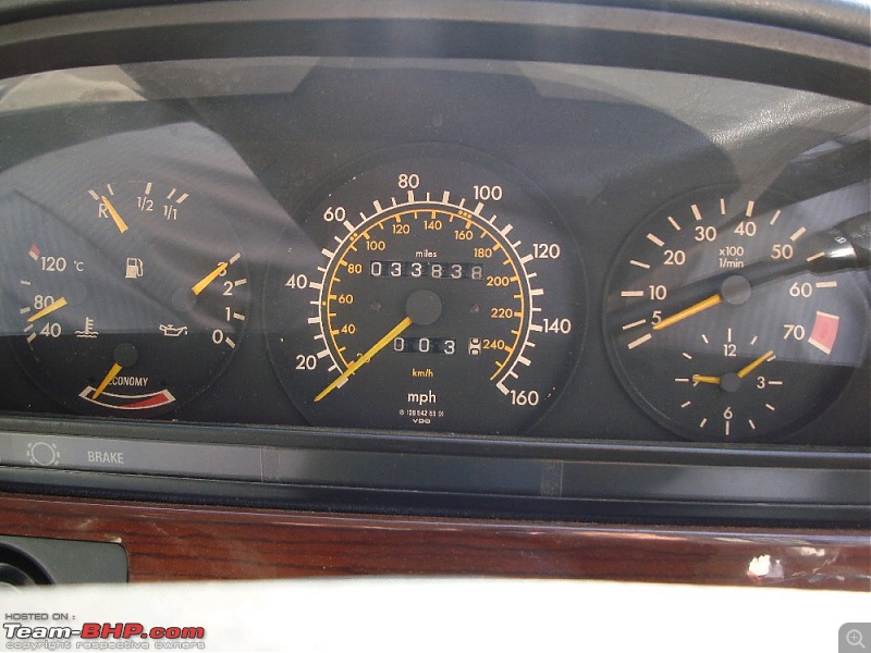 My first gift to myself for the new year's eve! A Mercedes W126..-speedo.jpg