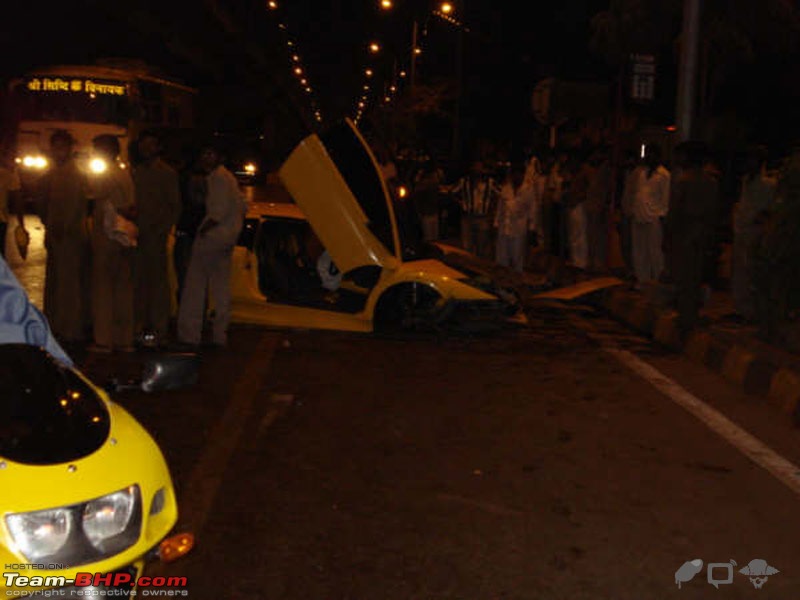 Pics: Lamborghini Murcielago LP640 Accident in Bombay!!-lambo_02.jpg