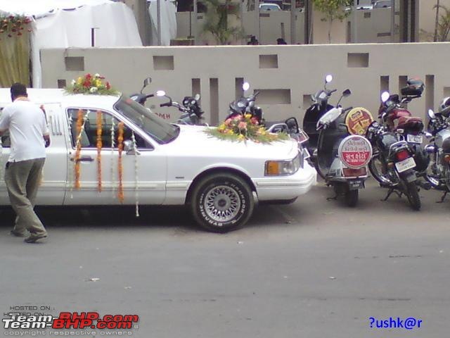 Big-fat Indian wedding cars-lincoln20limo1.jpg