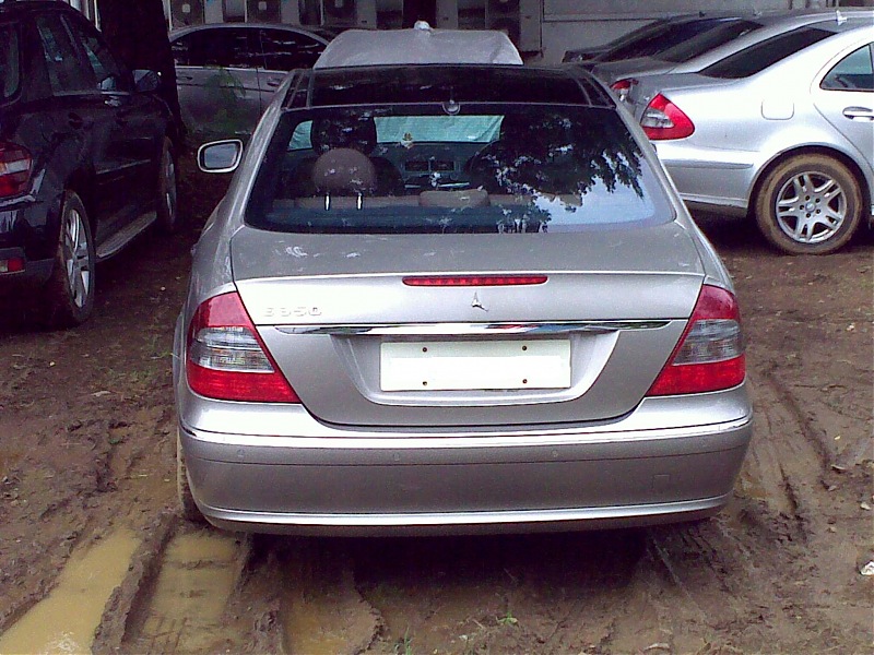 Spotted : E320 with panoramic roof.-28062010421-copy.jpg