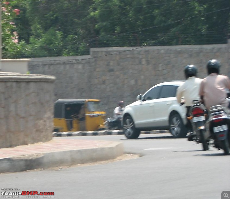 Supercars & Imports : Hyderabad-q7.jpg