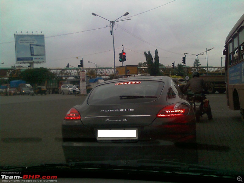 Porsche Panamera on Mumbai roads!-panamera1.jpg