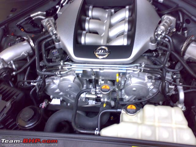 Pics: The Nissan GT-R in Mumbai - And now a few more!!-engine.jpg