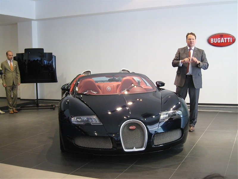Bugatti Veyron In India EDIT: Official launch pics on pg 20-img_0045-large.jpg