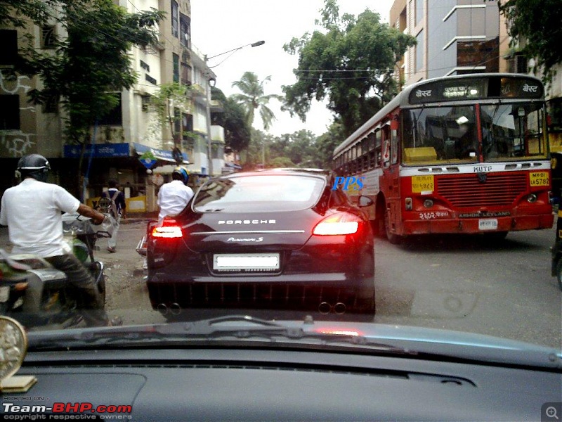 Porsche Panamera on Mumbai roads!-280820101072.jpg