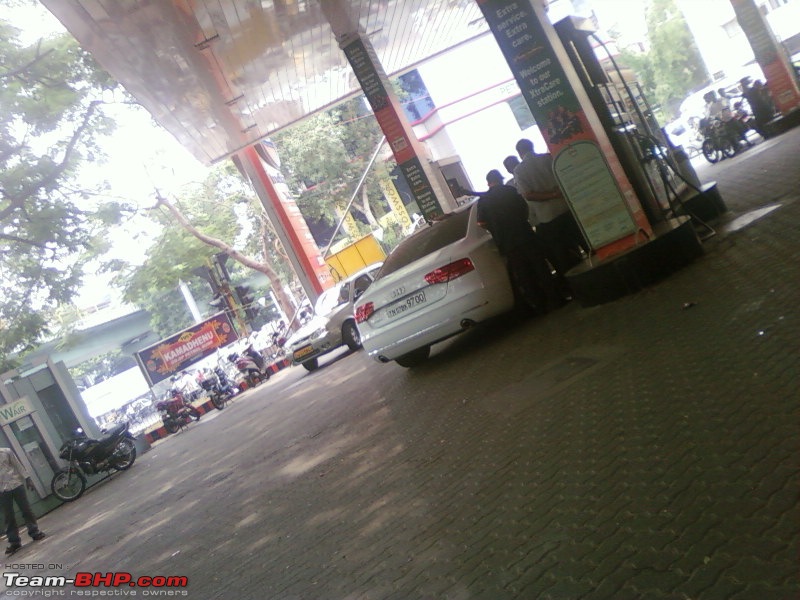 Supercars & Imports : Chennai-audia8l_may2011.jpg